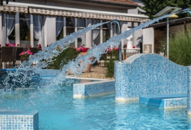 Castle experience with promotion Fried Castle Hotel Hotel